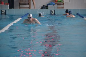 Интенсив выходного дня - Сеть бассейнов клуба «Мэвис-1» обучение плаванию взрослых