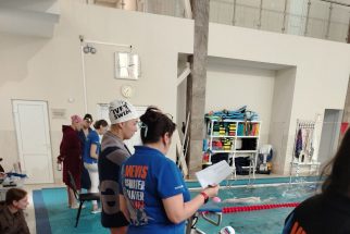 Соревнования по плаванию 